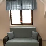 Kris Apartment