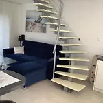 Kris Apartment